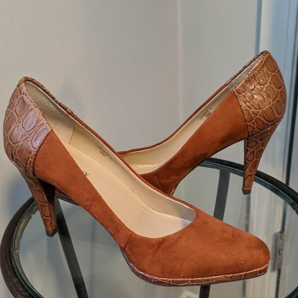Suede cognac snakeskin heels